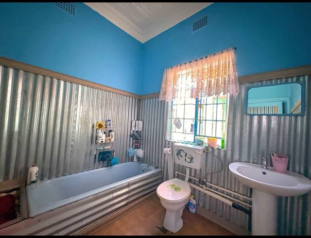 3 BEDROOM HOUSE TO LET IN BRENTHURST